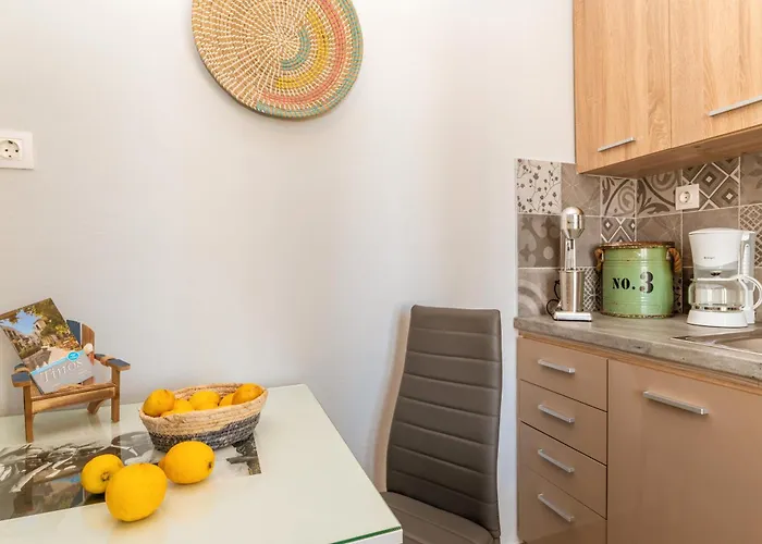 Casa de Férias Porto Galini Tinos Karya 102 *